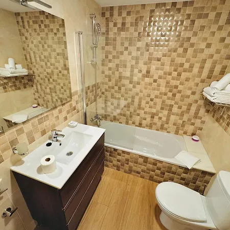 Pueblo Evita Premium Apart-hotel Benalmádena
