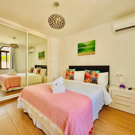 Apart-hotel Pueblo Evita Premium