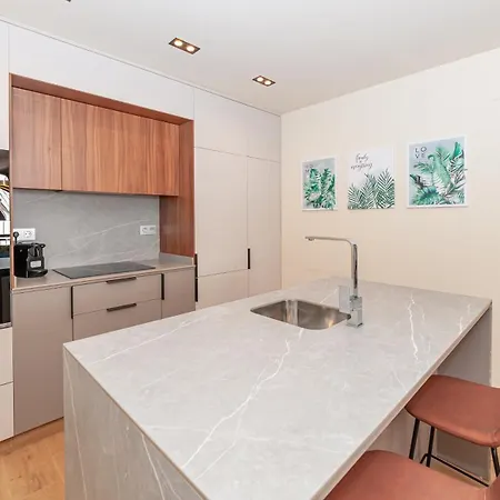 Pueblo Evita Premium Apart-hotel Benalmádena