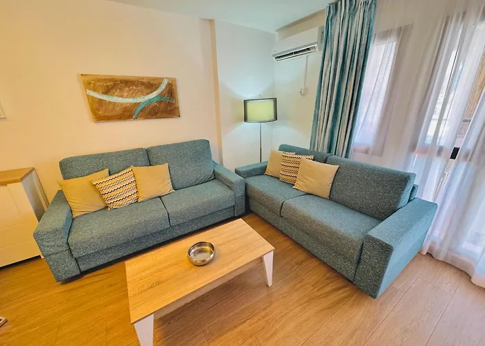 Aparthotel Pueblo Evita Premium 3*