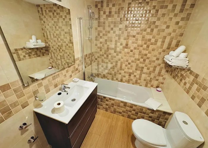 Pueblo Evita Premium Aparthotel Benalmádena