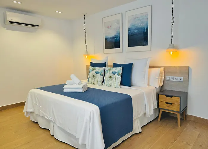 Aparthotel Pueblo Evita Premium Benalmádena