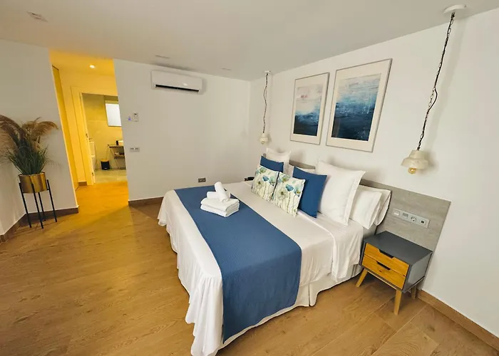 Aparthotel Pueblo Evita Premium