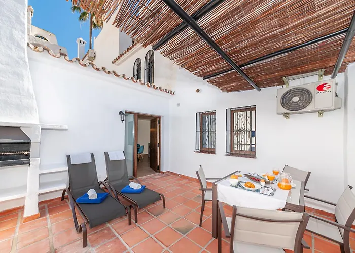 Pueblo Evita Premium Aparthotel Benalmádena