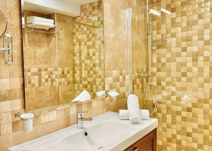 Pueblo Evita Premium 3* Benalmádena