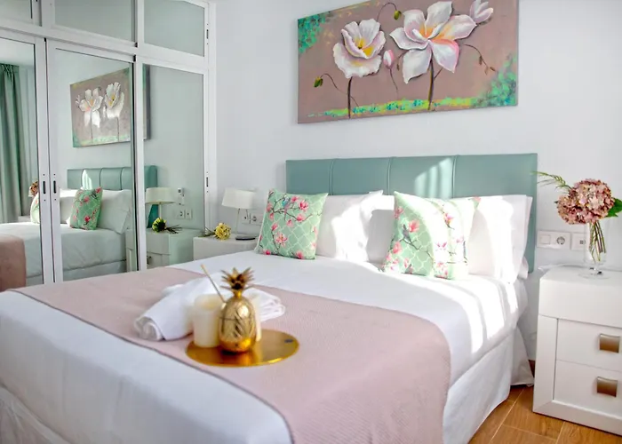 Pueblo Evita Premium Aparthotel Benalmádena