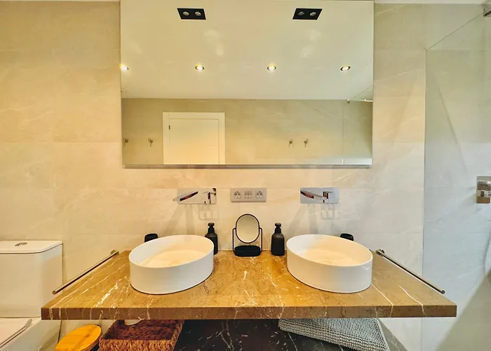 Aparthotel Pueblo Evita Premium
