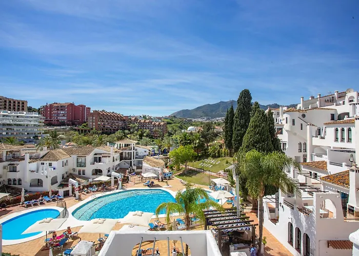 Aparthotel Pueblo Evita Premium 3*